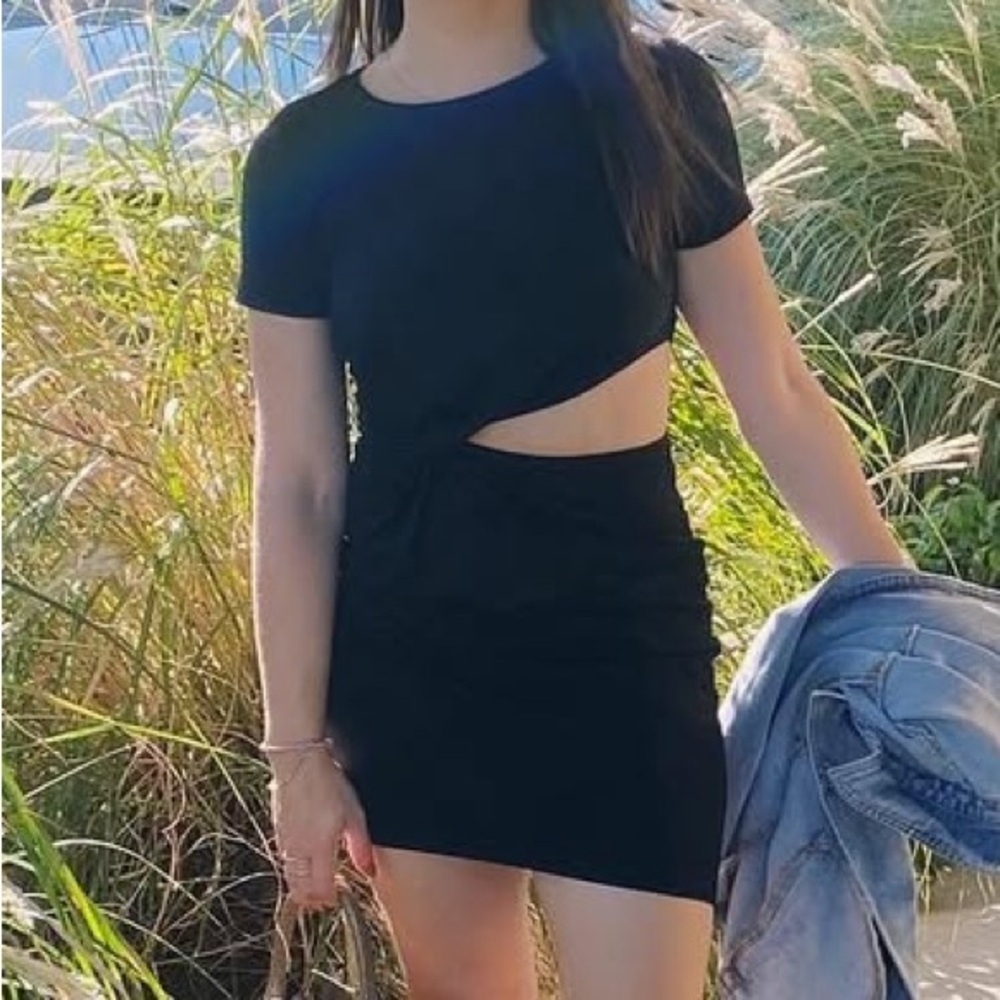 SHEIN Black Asymmetrical Cutout Dress